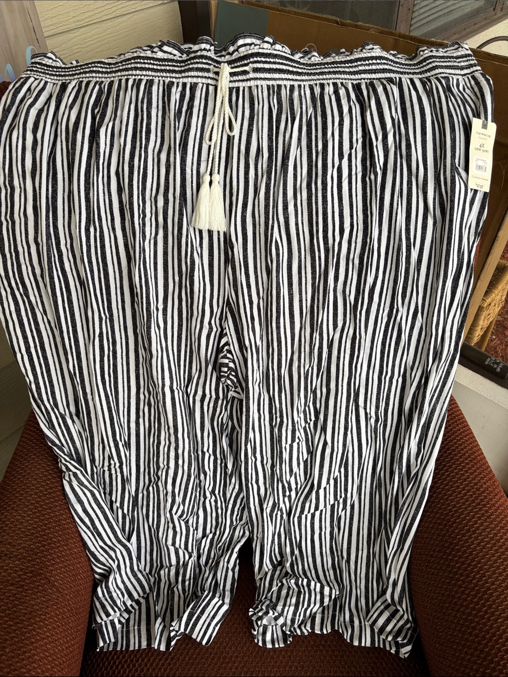 Terra & Sky Black and White Vertical Stripe Wide Leg Crop Relaxed Fit Pants 4X